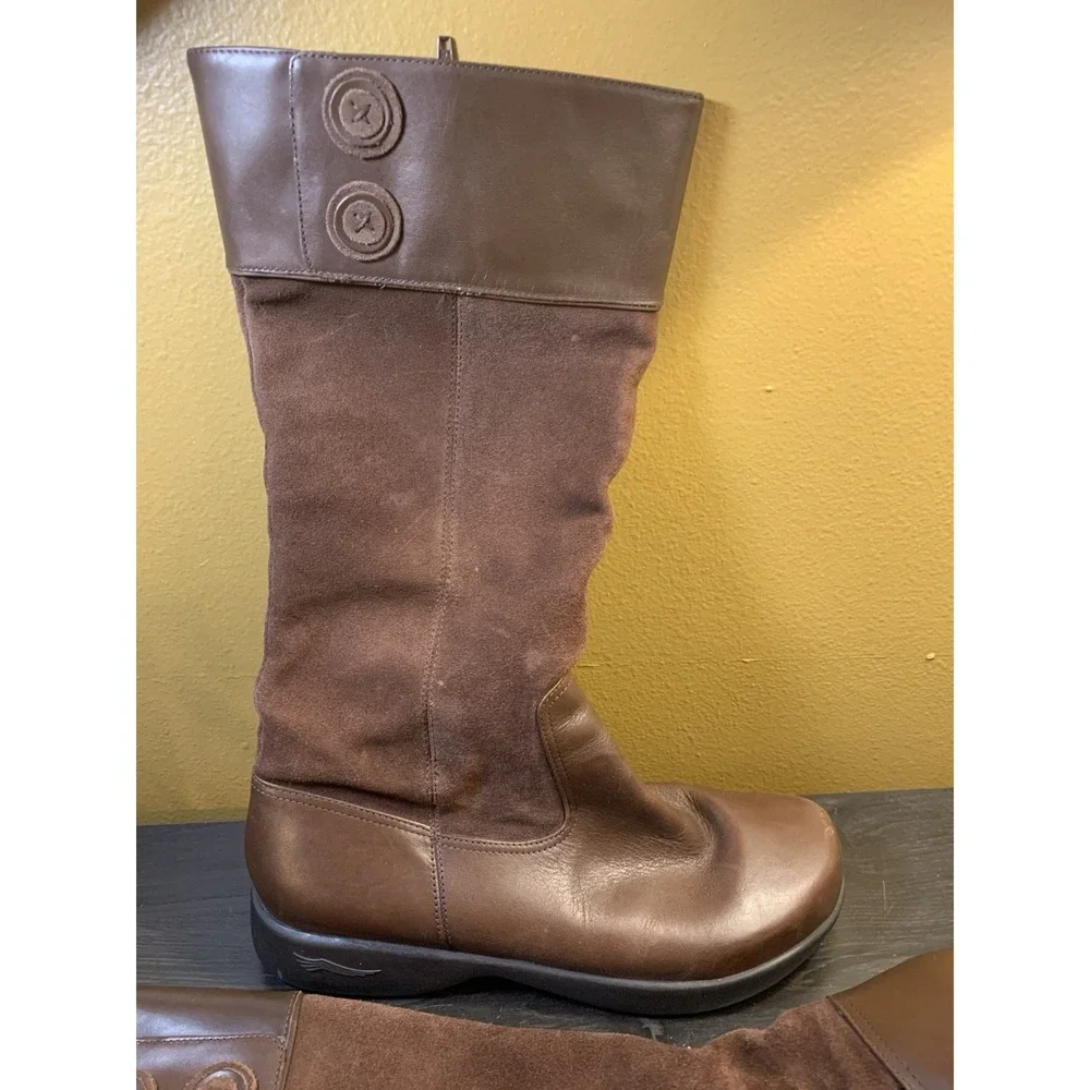 Dansko Delilah Equestrian Riding Tall Brown Boot 8.5 EU 39 Women Leather Suede